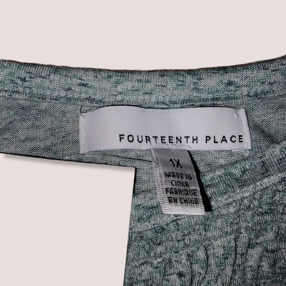 NWT 𝅺FOURTEENTH Place 1x Smocked Yoke Top Beryl Green Nwt T03